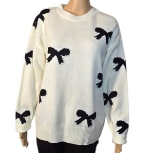 Sweater Crew Neck Pullover White with Black Bows Womens Size Small